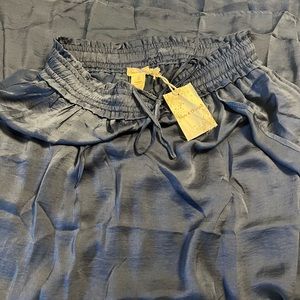 Natural life long silky skirt